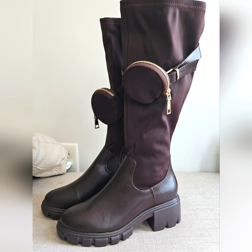 Chic Brown 'Rameera' Knee-High lug Boots with Pouch size women's 8 NEW NWOT
